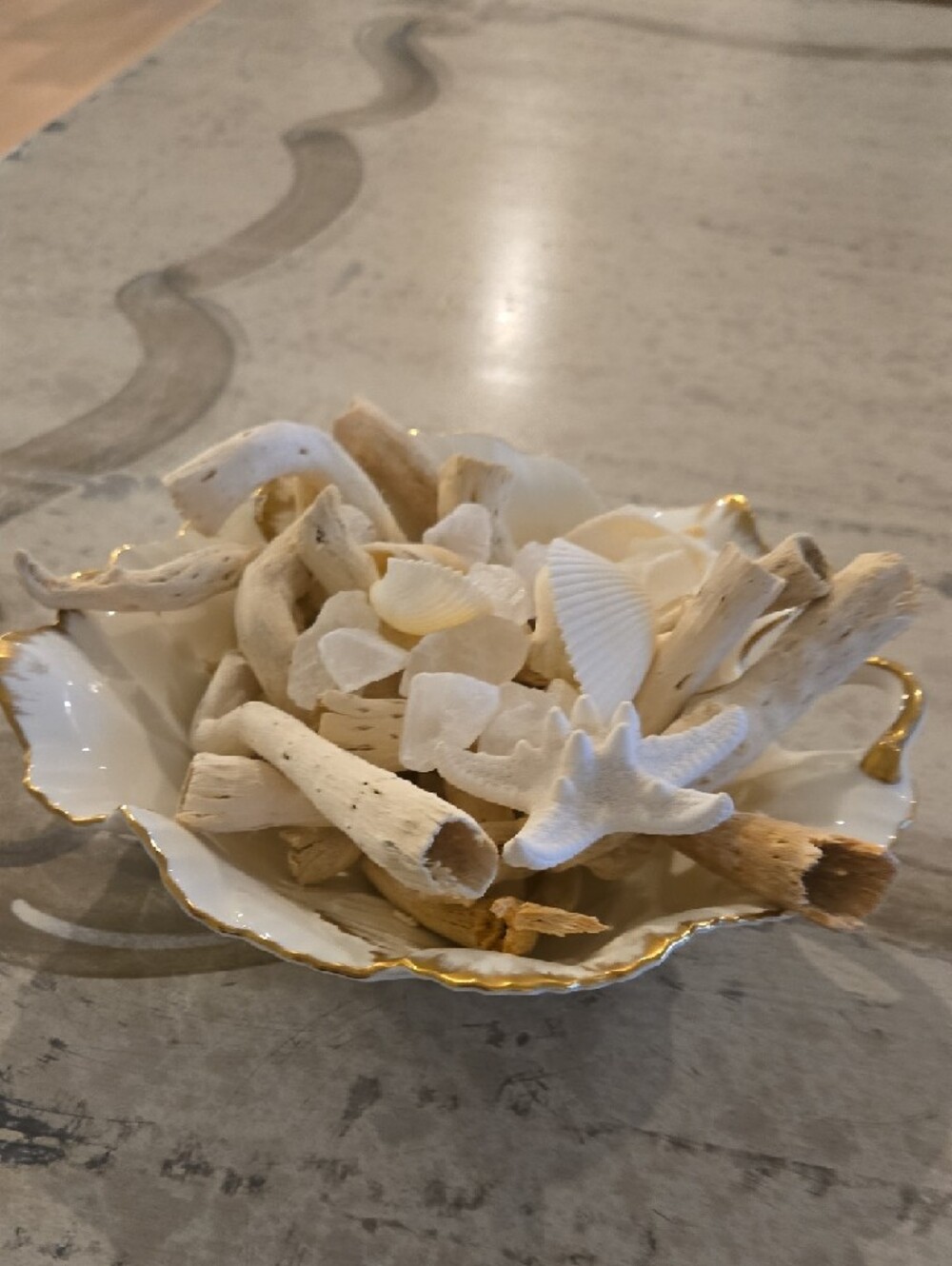 Mikasa Ivory Bone China 24 Karat Plus Pottery Barn Potpourri